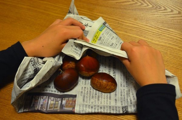 茹で栗の簡単な皮の剥き方 レシピ・作り方 By Rinonmama 【クックパッド】 簡単おいしいみんなのレシピが366万品 栗農家のおっちゃんに教えてもらった栗の茹で方・保存方法と簡単な皮の剥き方 - ごりらのせなか