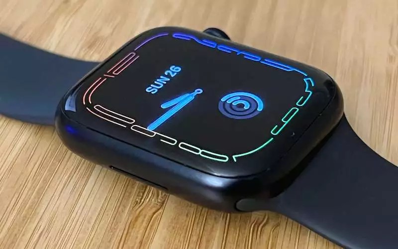 Apple Watch Randomly Vibrates? (Try THIS Fix First!) Gotechtor