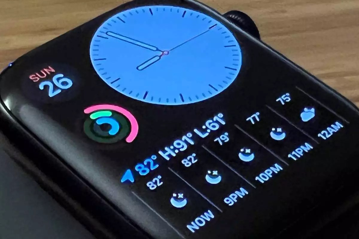 Apple Watch Randomly Vibrates? (Try THIS Fix First!) Gotechtor