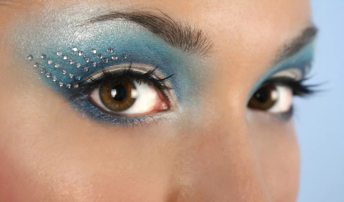 5 Daring Makeup Trends To Try in 2021 PJ's College of Cosmetology