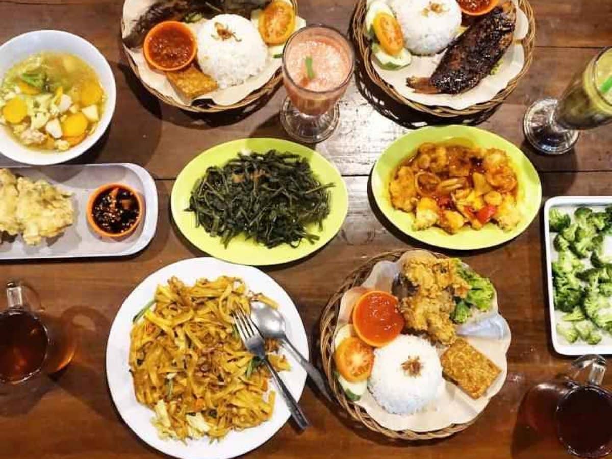 10 Rekomendasi Kuliner Enak Dekat Candi Borobudur