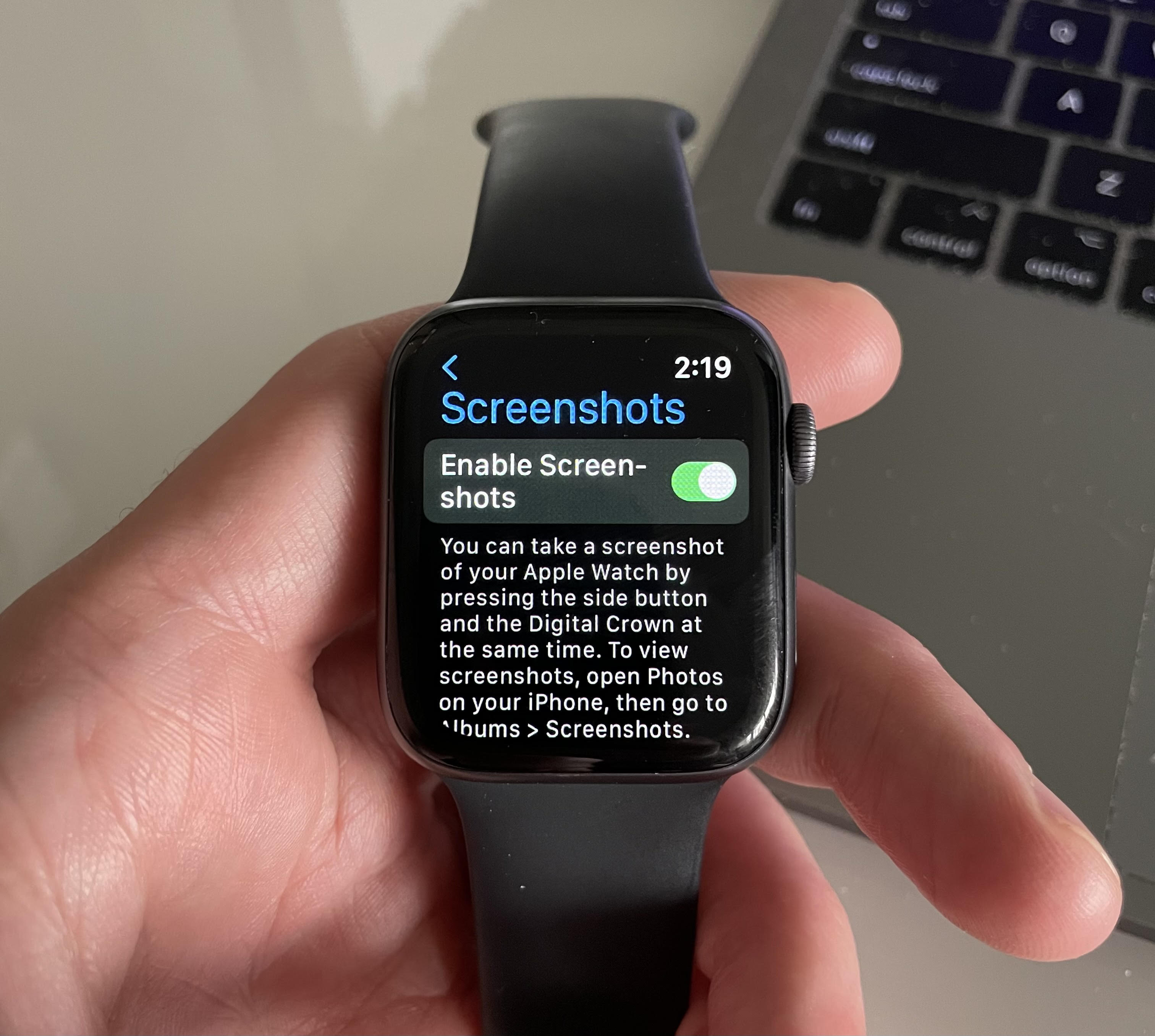 How to Take a Screenshot on the Apple Watch