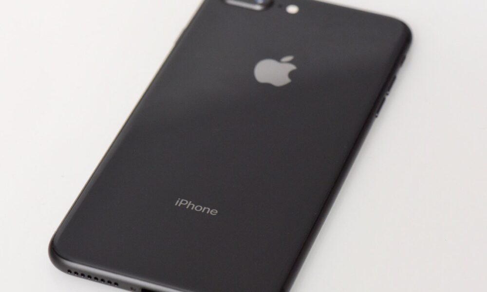 5 Things to Know About the iOS 15.4 Update
