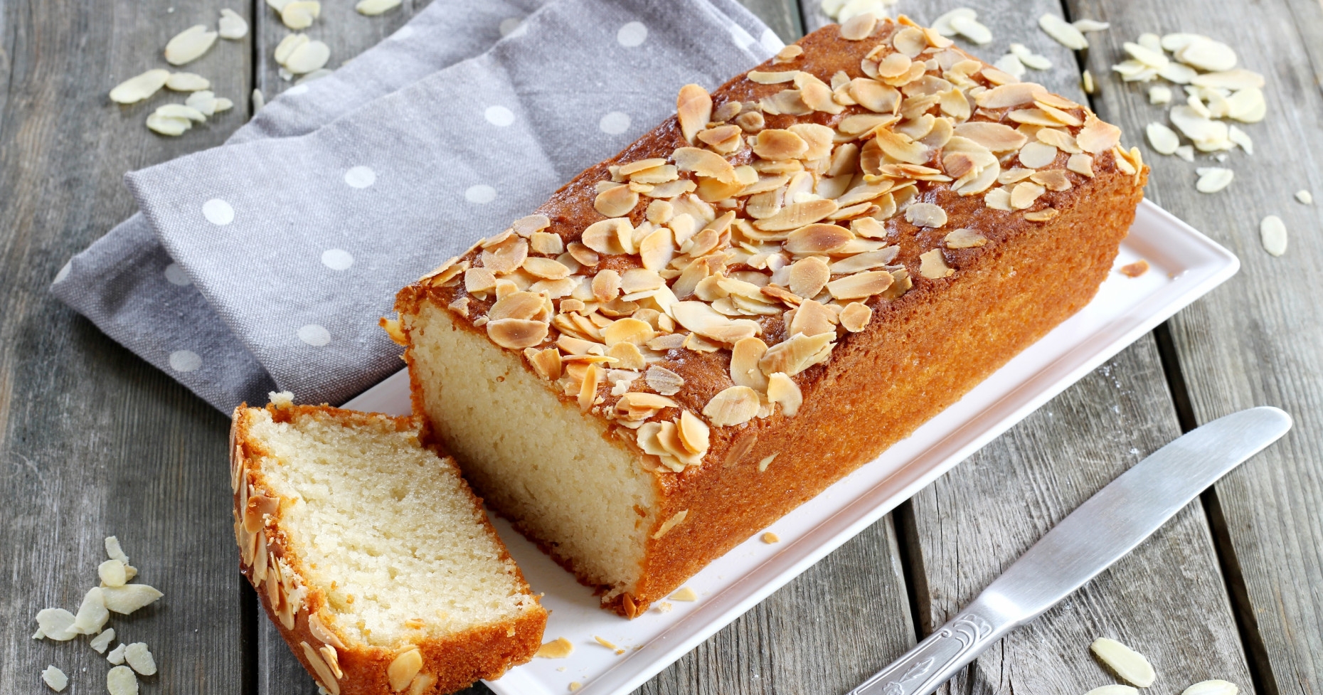 This is the Easiest Eggless Cake You'll Ever Make