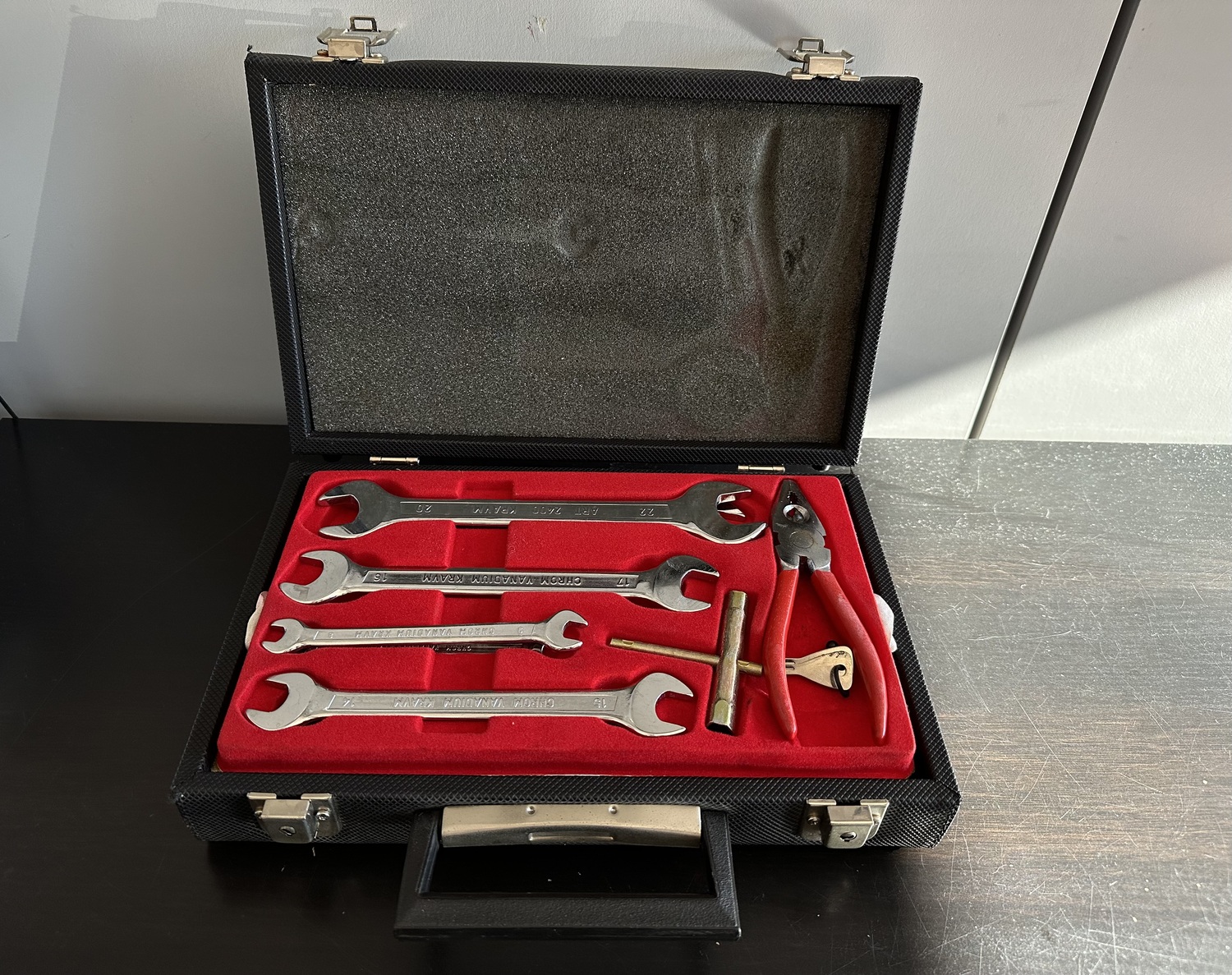 Ferrari Tool Kit GPS CLASSIC
