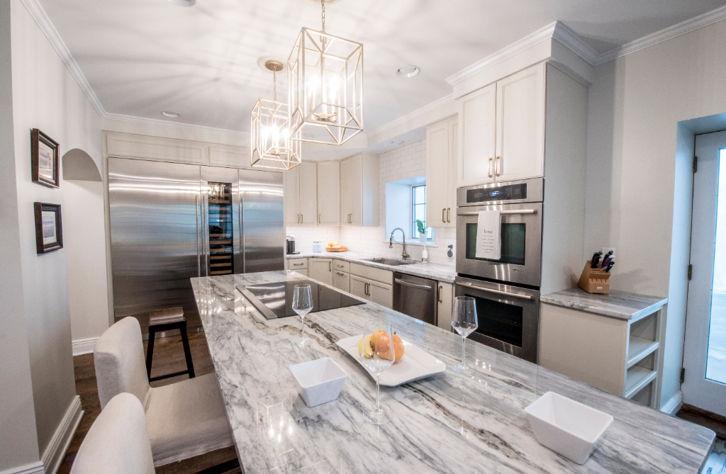 Gallery Kitchens and Baths by Grande Decor