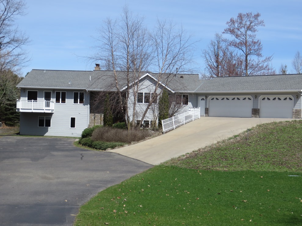 Coldwell Banker/Northwoods Realty Charlotte McDermott Grand Rapids