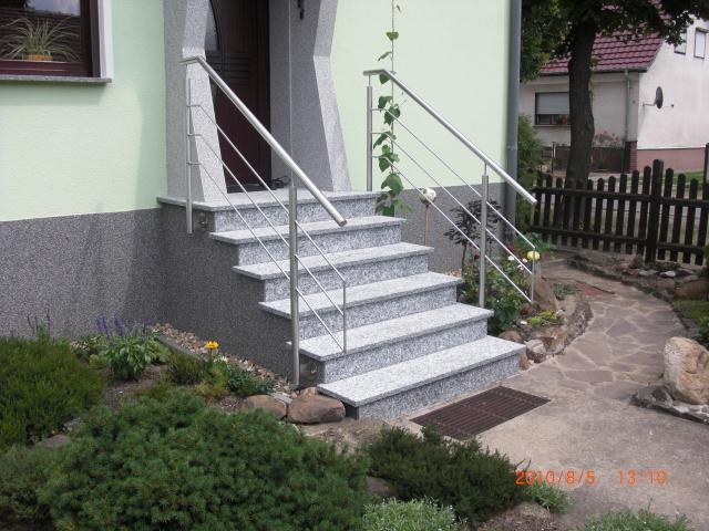 Geschlossene Außentreppen
