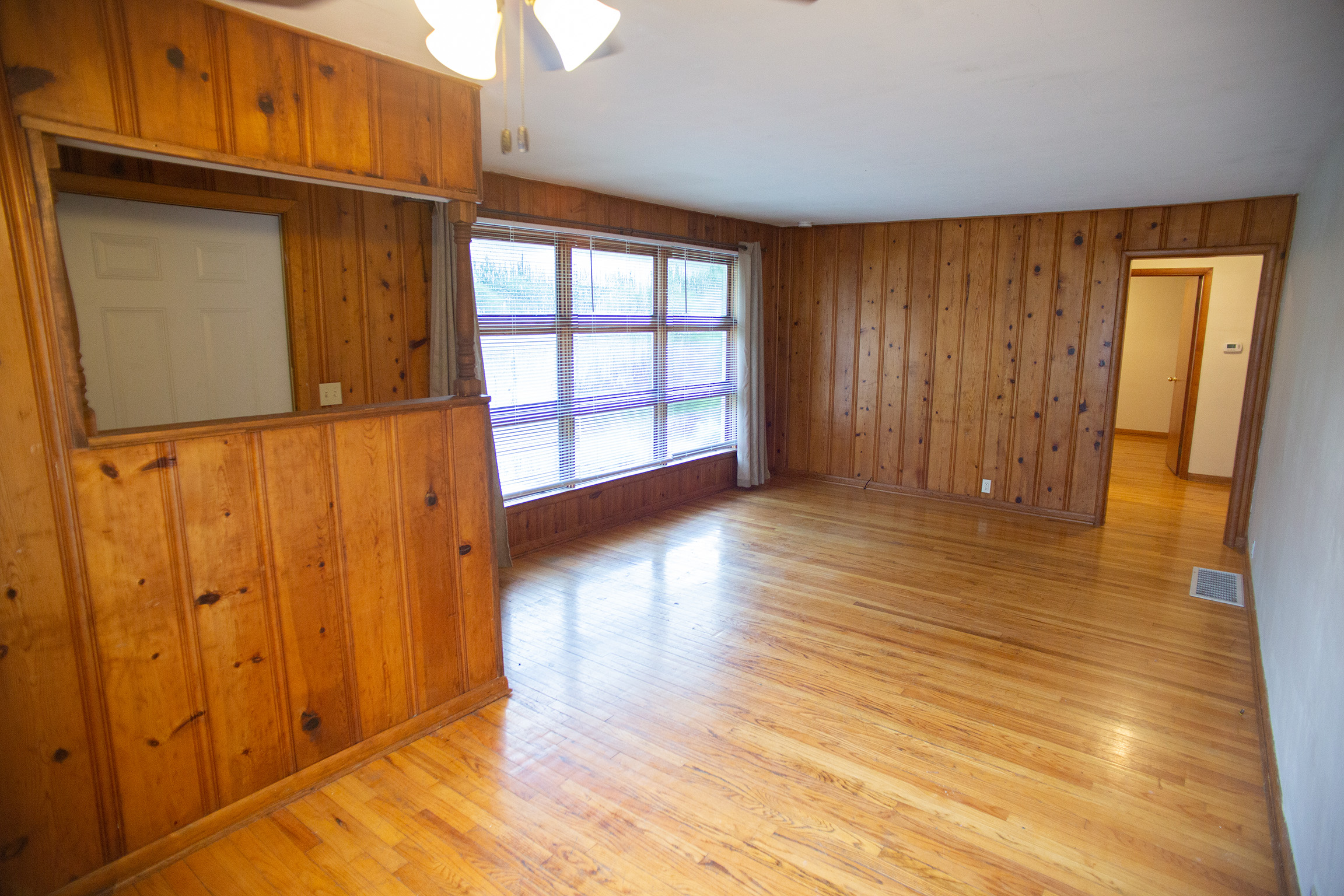 2527 E. Eastgate Lane Grant Properties