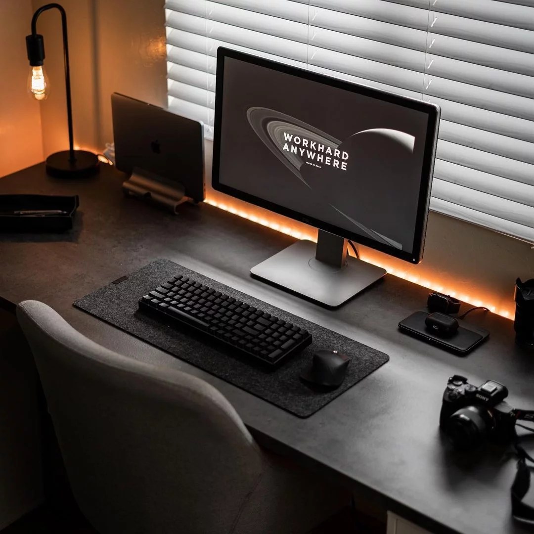 Best Graphic Designer Desk Setups Graphic Pie