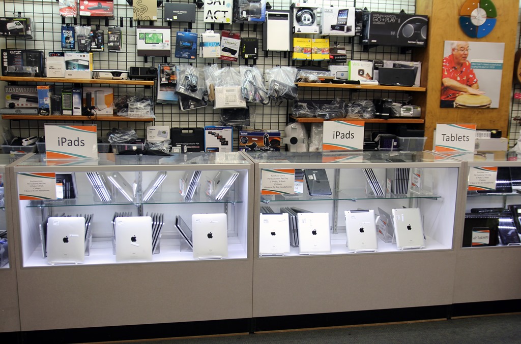 Unclaimed Baggage Alabama's Shopping Theme Park. Grasping for