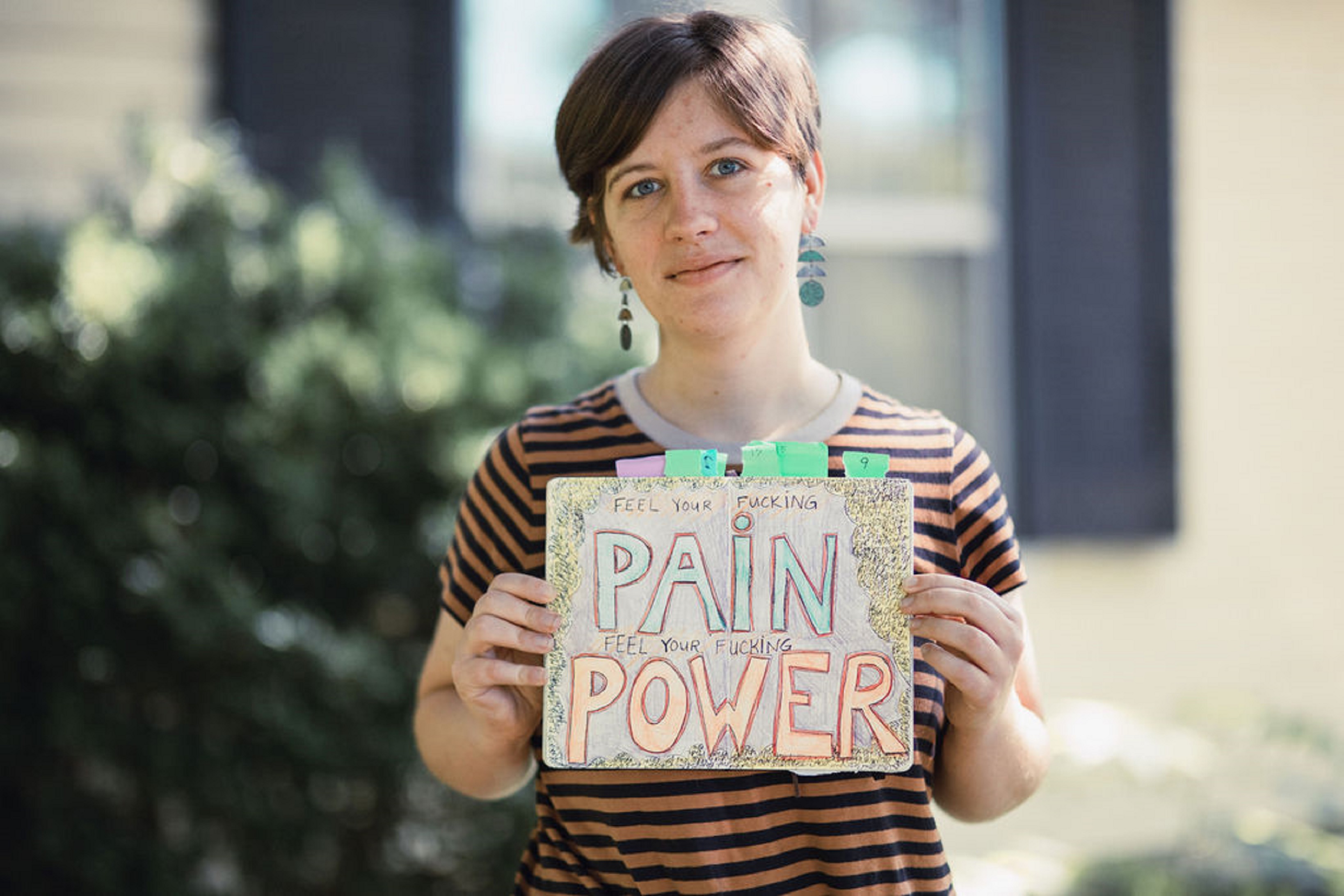 English’s illustrated album “Pain and Power” Virtual Release