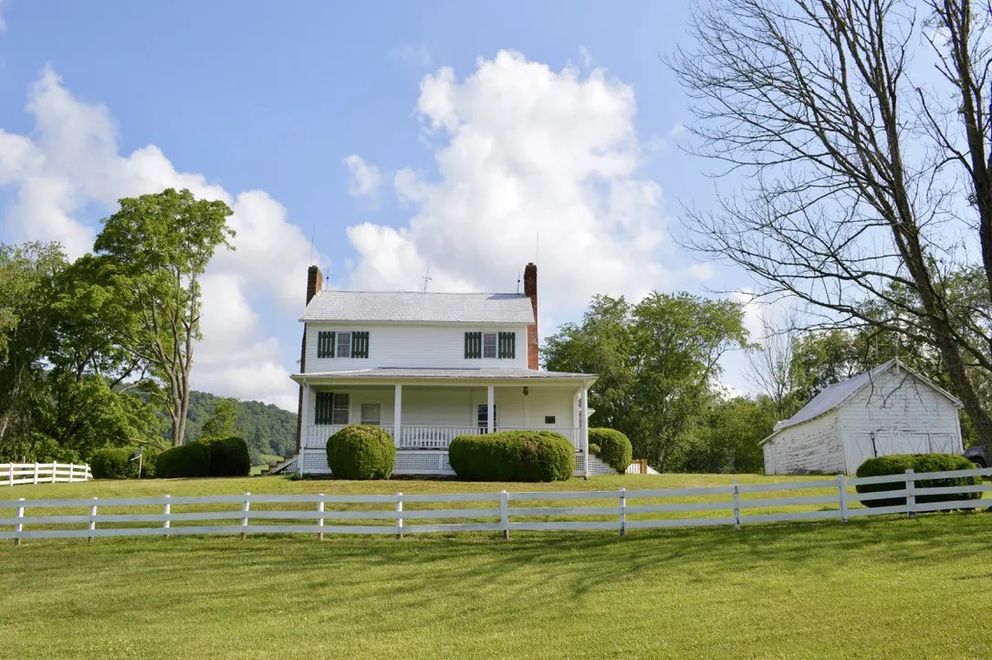 Meadowview Farmhouse Visit Grayson County Virginia