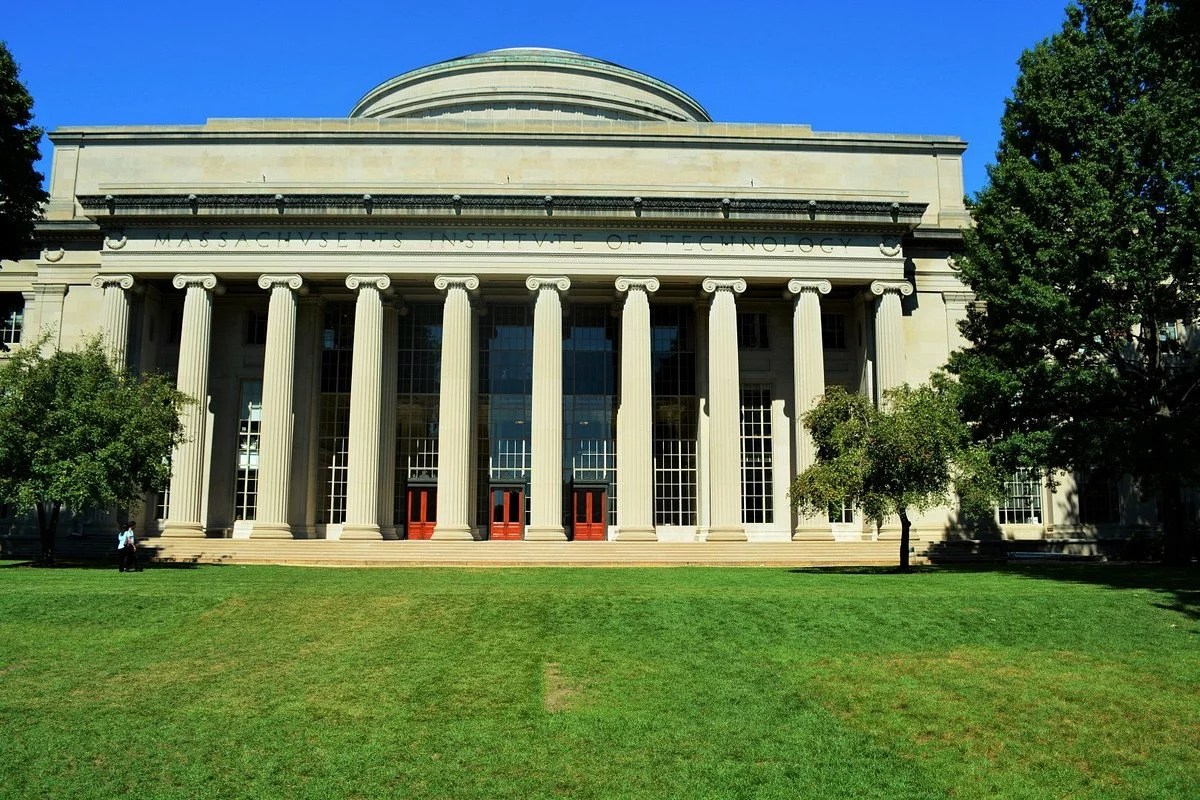 10 Most Expensive Colleges in the World