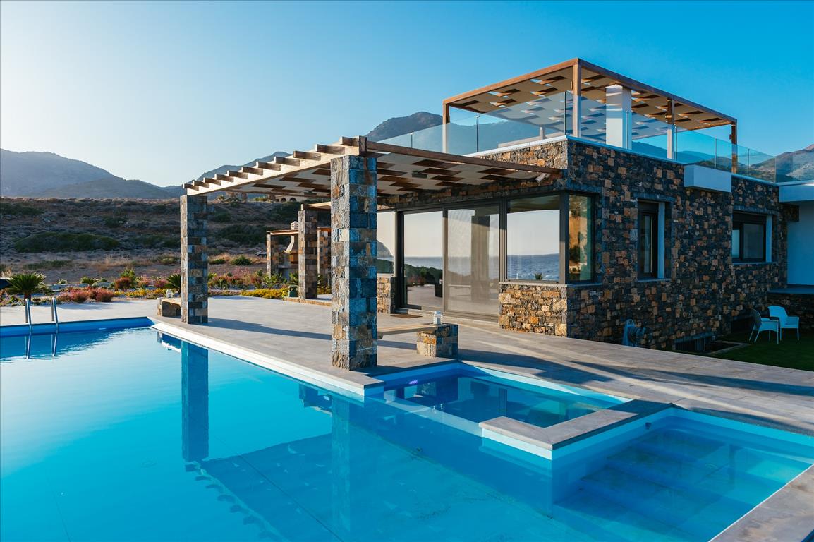 Villa 440 m2 in Sitia, Crete GrecEstate Exceptional Luxury Real Estate in Greece and