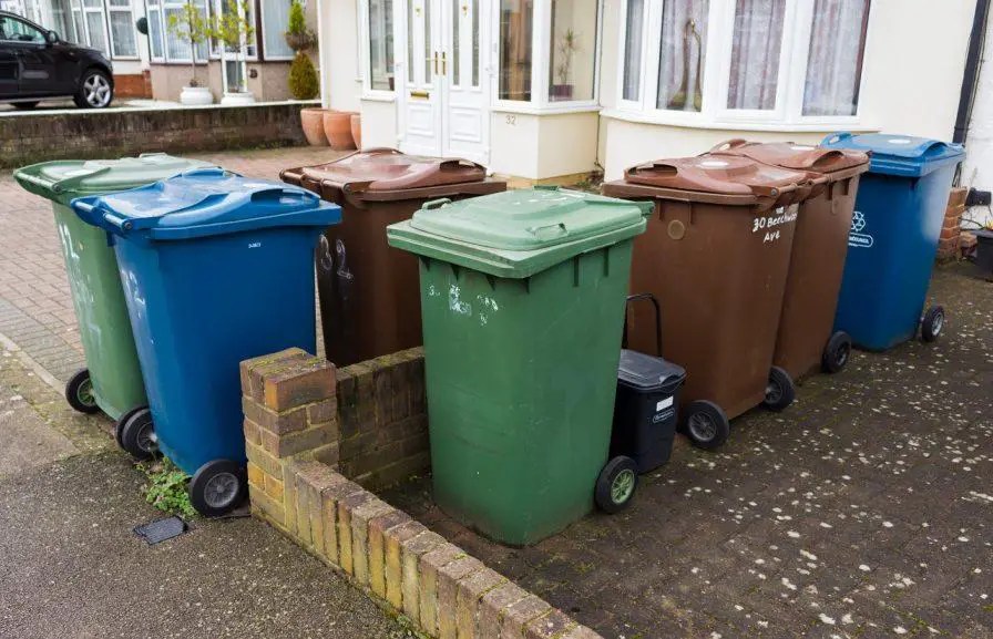 How to Dispose of a Wheelie Bin