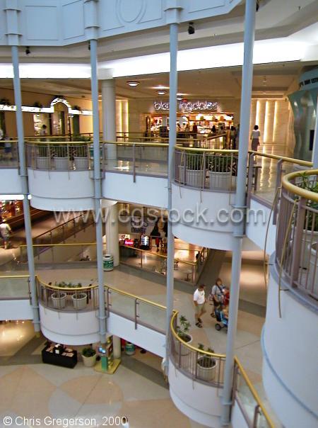 Bloomingdale's Court at the Mall of America(777)