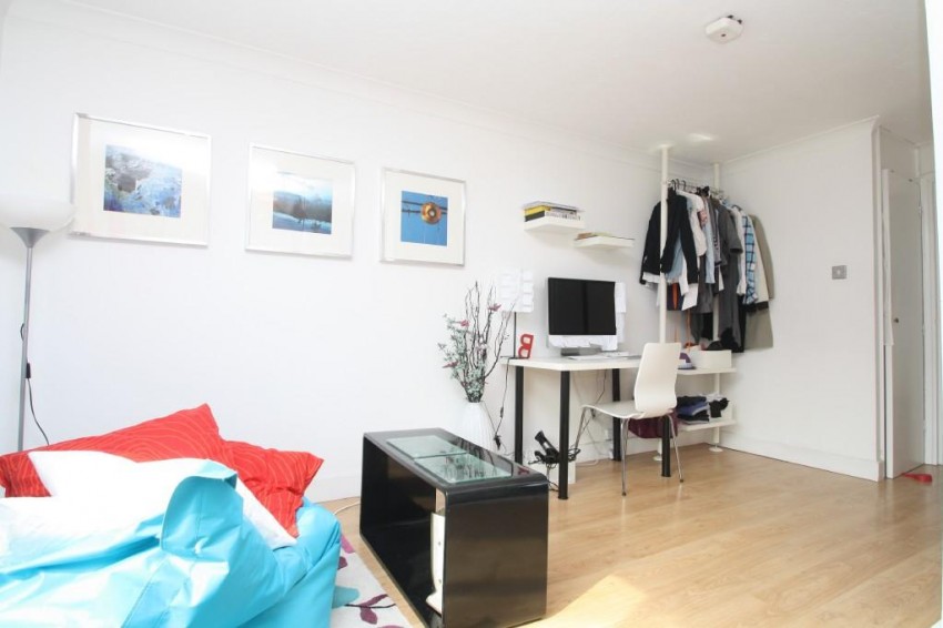 Laleham Road, StainesuponThames, 1 bedroom, Apartment