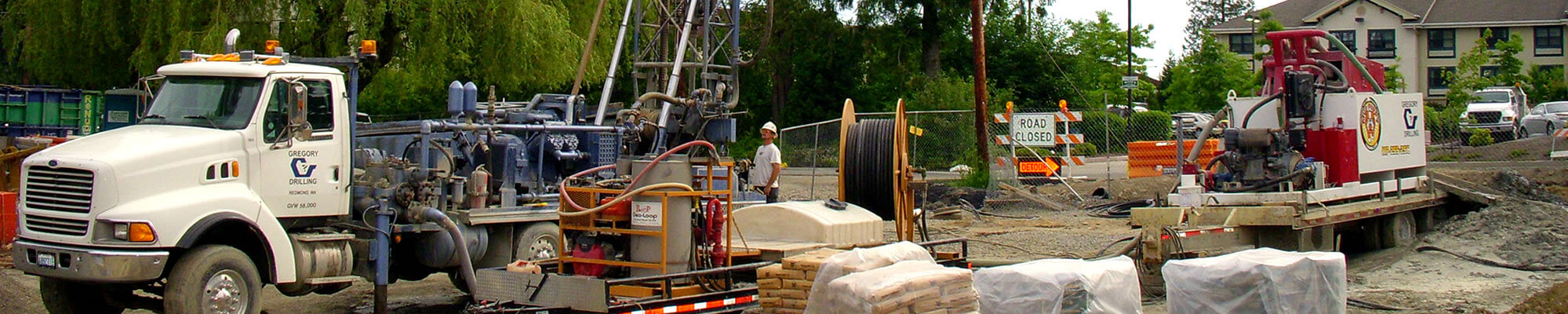 Geothermal Heating and Cooling 101. Gregory Drilling.