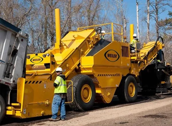 Weiler E2850 Remixing Transfer Vehicle | gregorypoole