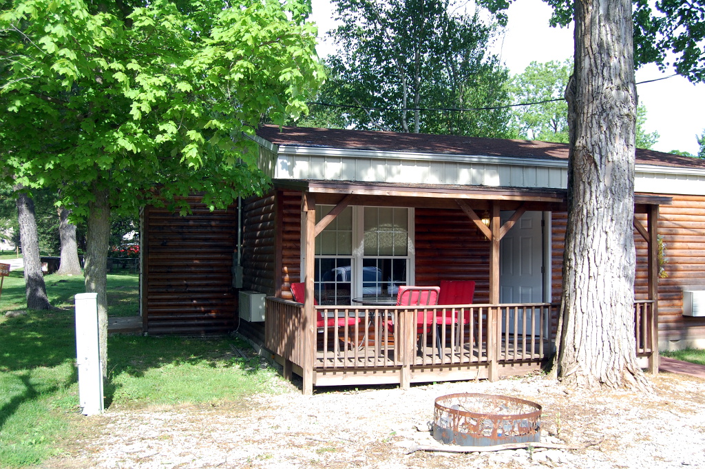 Gregory's Resort Motel and Cabins