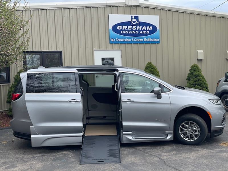 2021 Chrysler Pacifica Stock 9939 Wheelchair Van For Sale