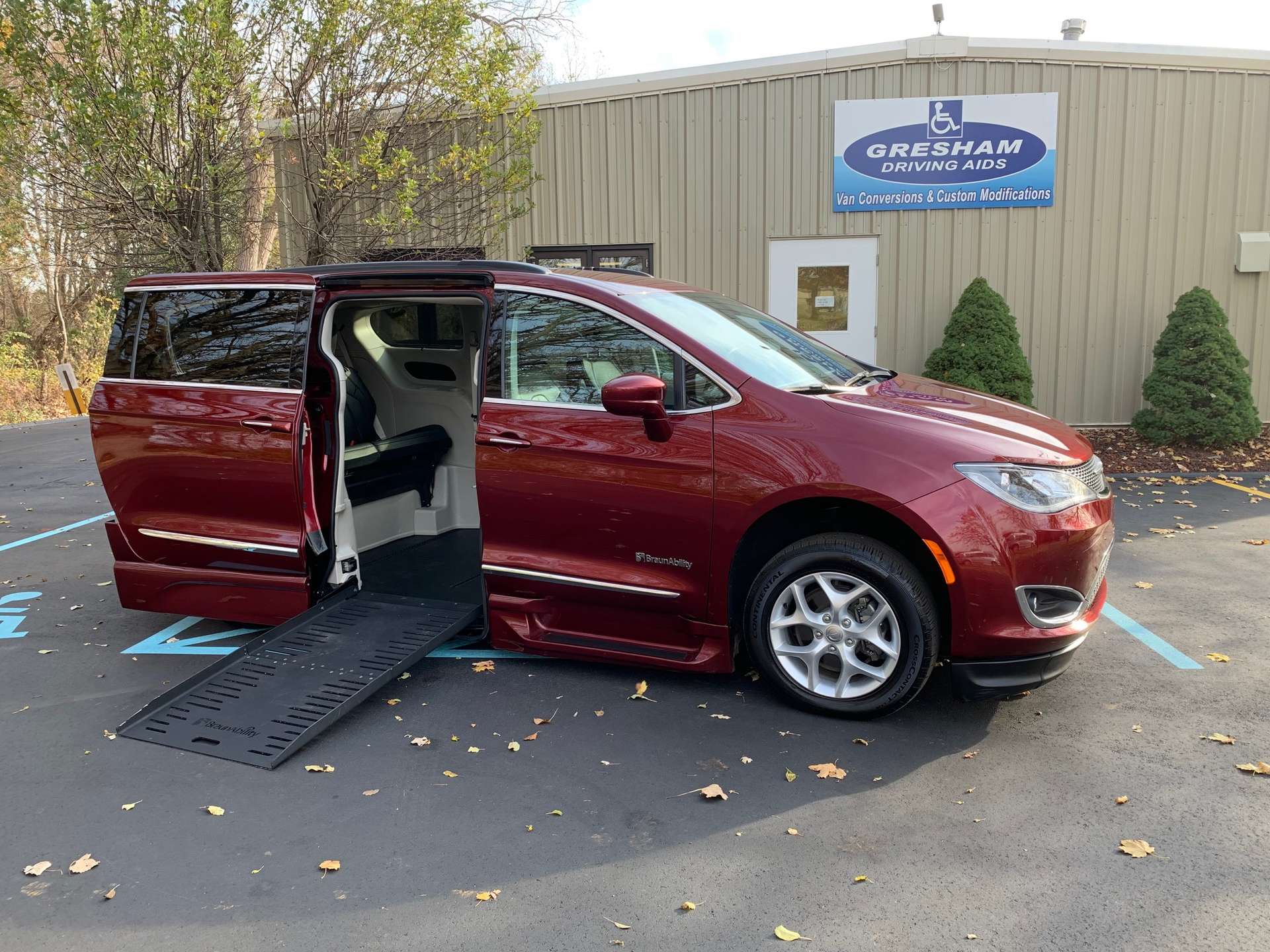 2017 Chrysler Pacifica Stock W0021 Wheelchair Van For Sale