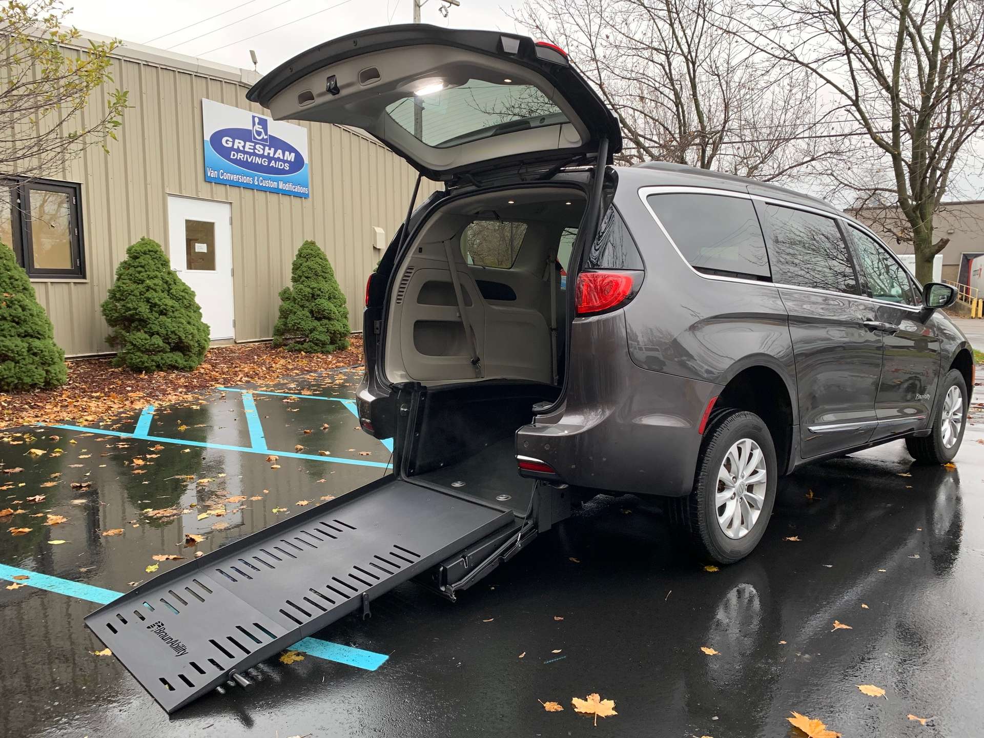 2017 Chrysler Pacifica Stock 5463 Wheelchair Van For Sale