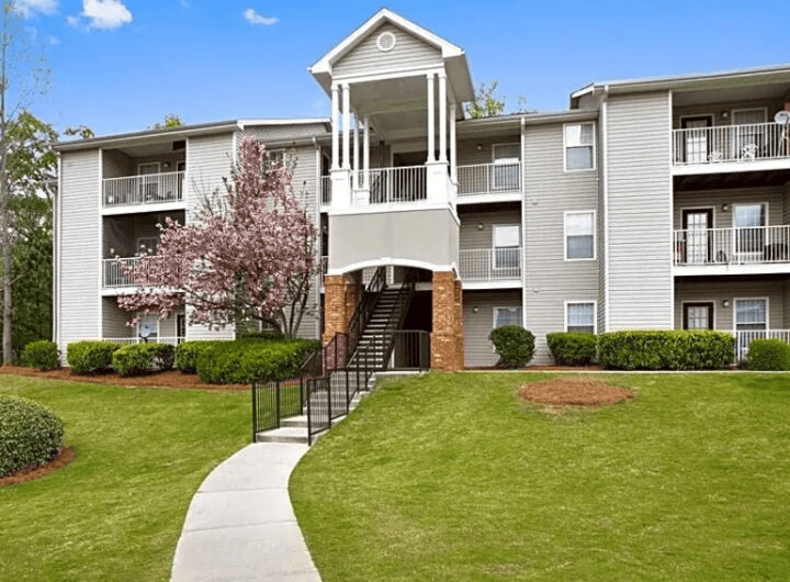 Leaf Stone Apartments in Newton County Greystone