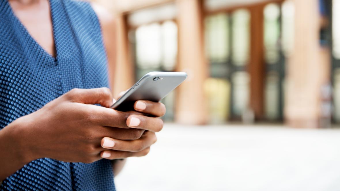Comment ajouter un contact sur l'application Telegram