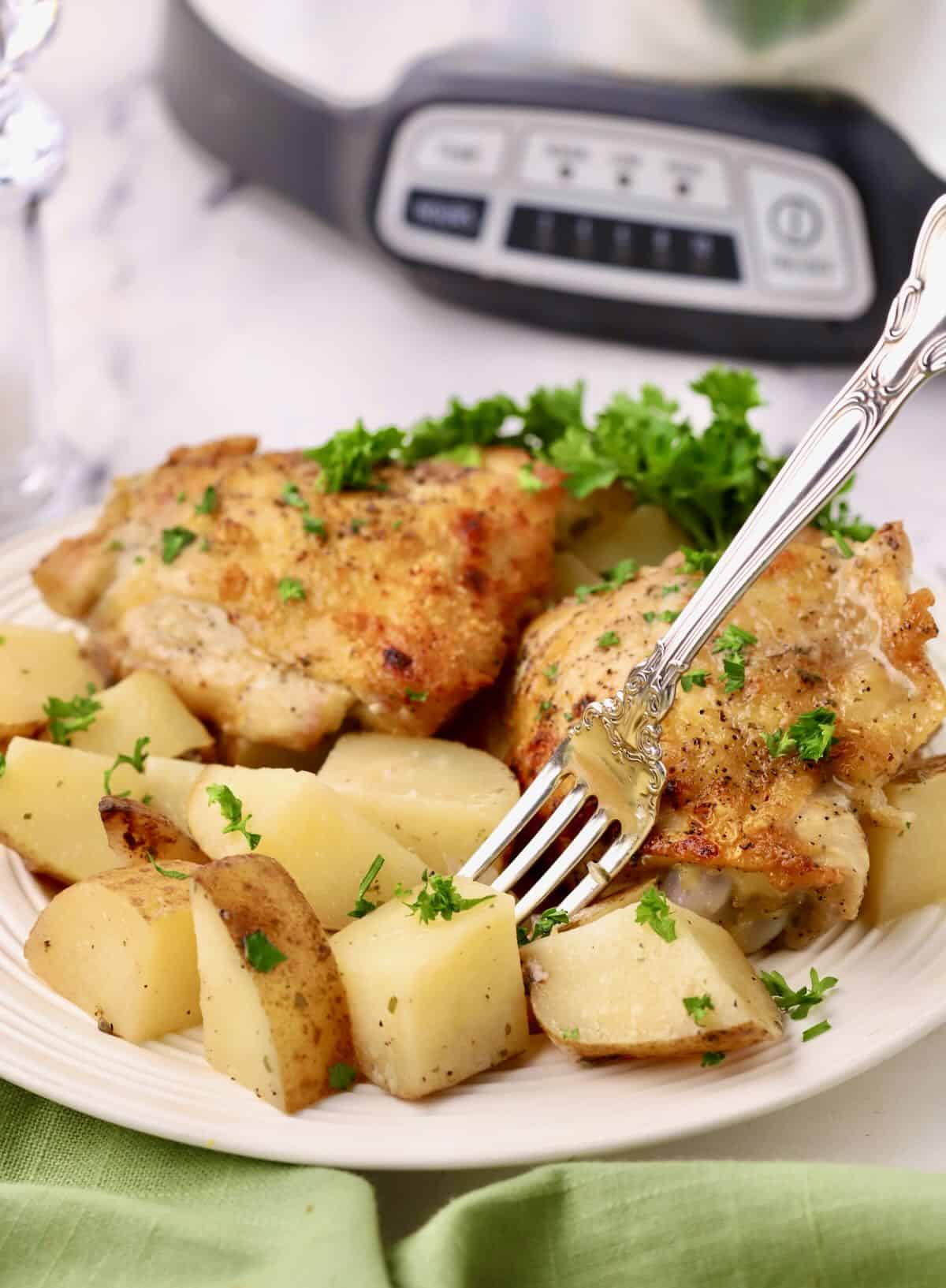 CrockPot Crispy Chicken and Potatoes Grits and Pinecones
