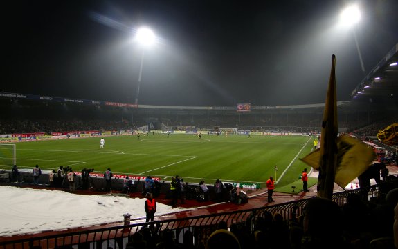 Eintracht Braunschweig vs. Borussia Dortmund 12