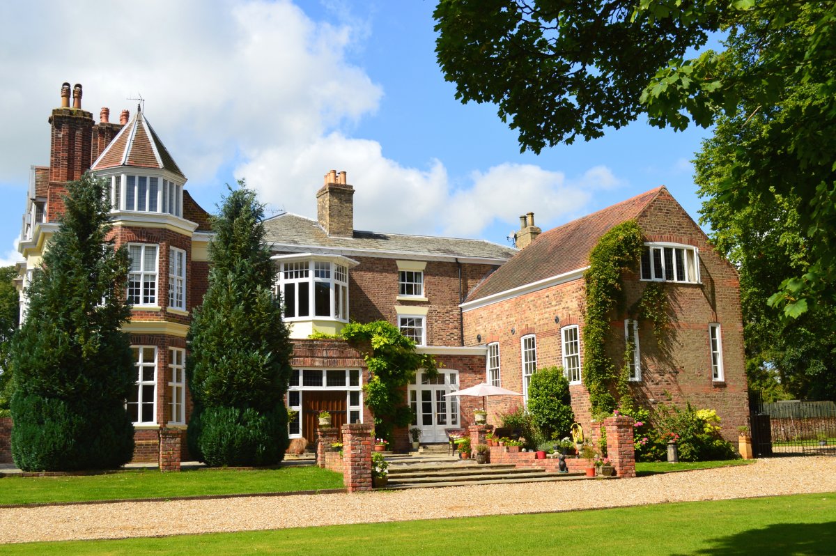 The Beeches, Yorkshire Impressive large holiday house