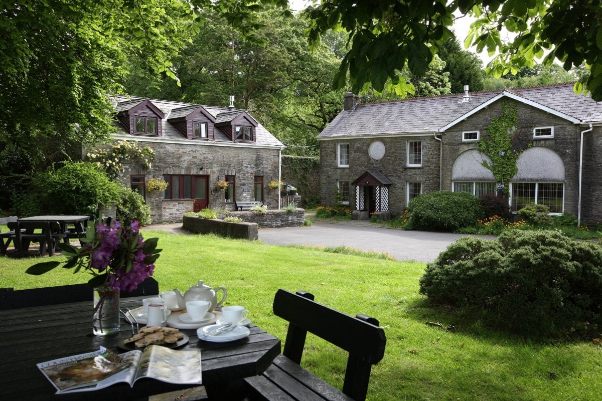 Swansea Valley Holiday Cottages Pet and family friendly