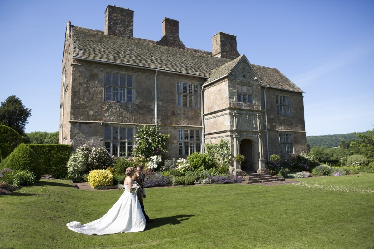 Romantic licensed wedding venue near Monmouth Monmouthshire