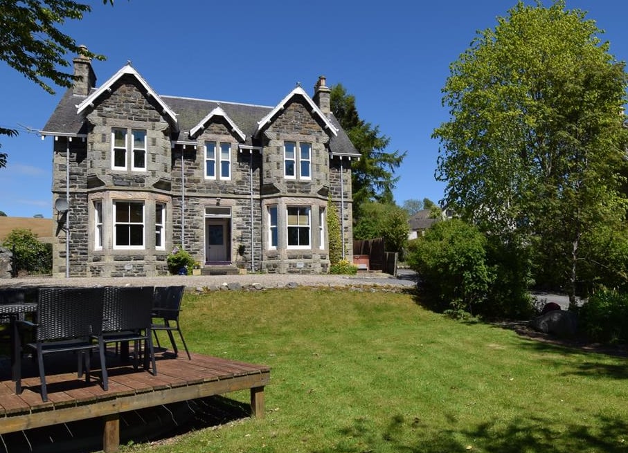 Hen Party Central with Hot Tub Pitlochry