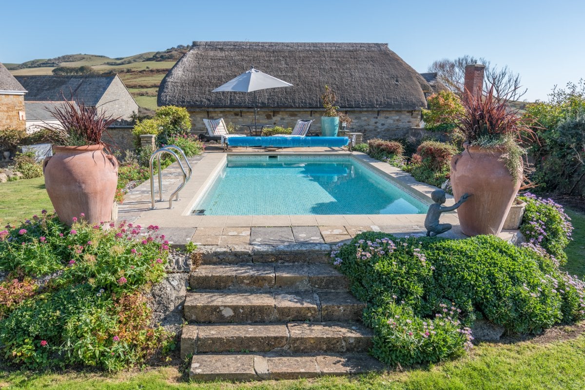 Luxury coastal family holiday house in Seatown Dorset