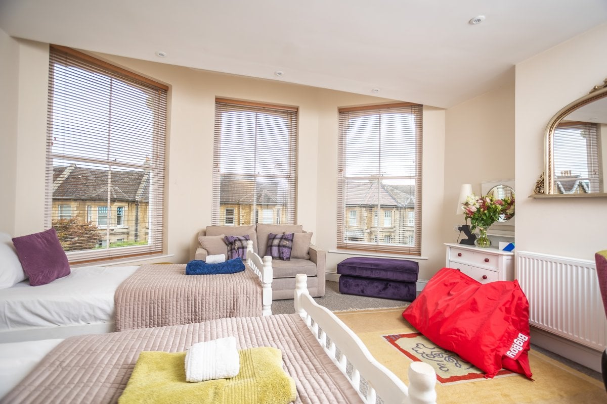 Newbridge Town House, Bath For mid week breaks