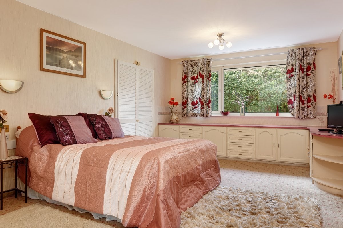 Athina Cottage Luxury Holiday House with Hot Tub, Welton