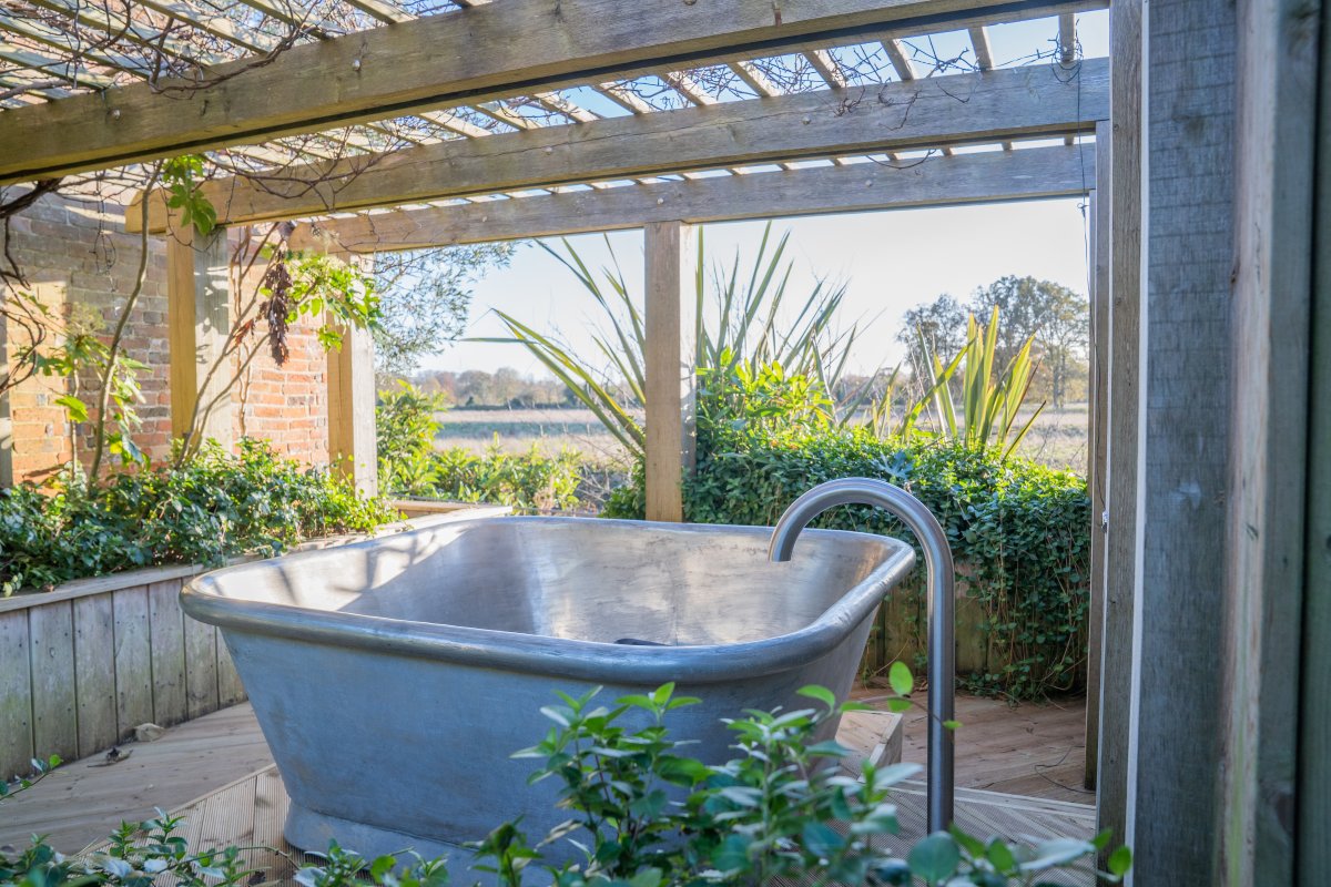 The Farmhouse on the River, Wimborne, Dorset Group