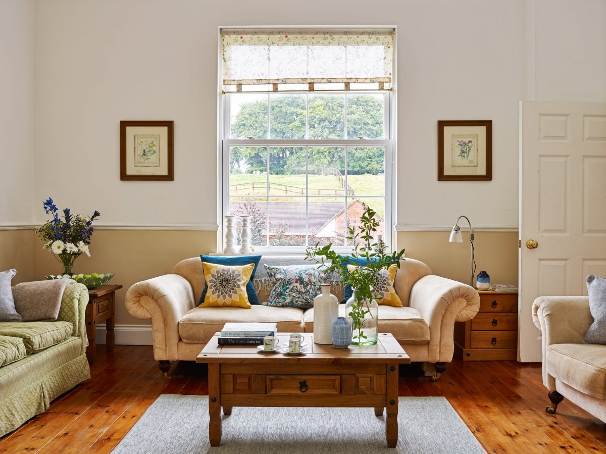 Lambourn House Large Self Catering Holiday Rental, Berkshire