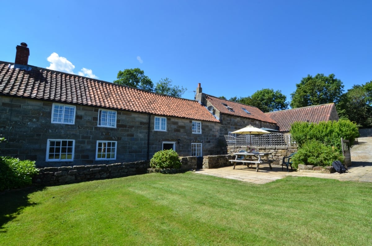 Grange Farm Large holiday house, North York Moors