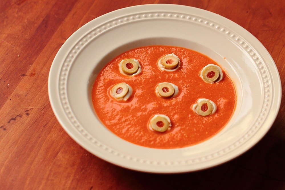 Eyepopping soup grown to cook