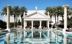 caesars-palace-pool