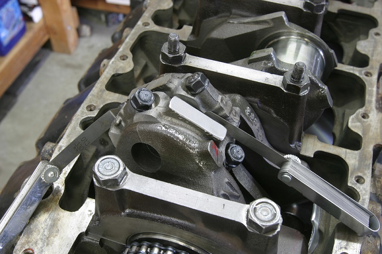 Checking Rod Side Clearance Don't Assume !!! Grumpys Performance Garage