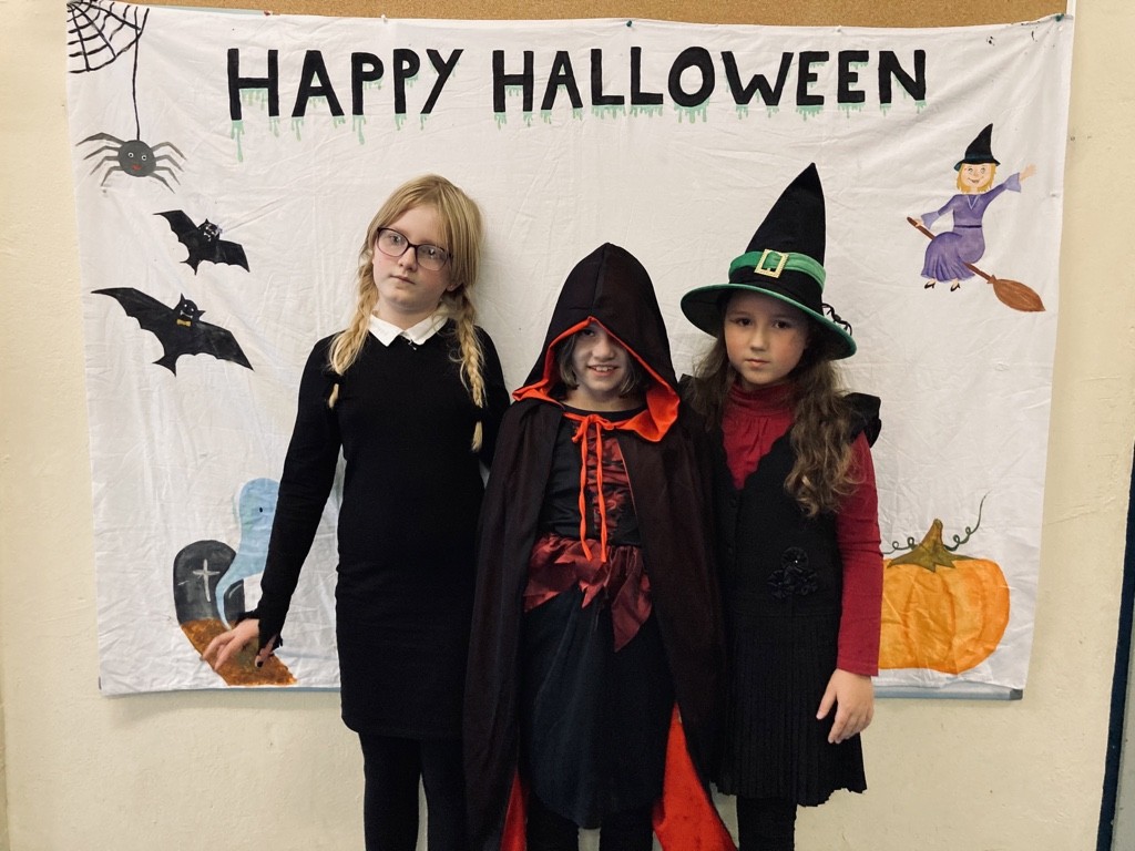 Halloween in STG 5 und 6 ThomasMannGrundschule