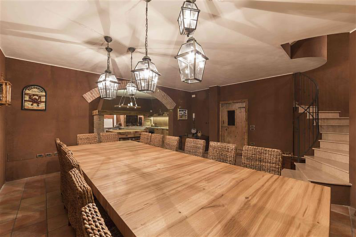 Una Taverna Dallo Stile Rustico