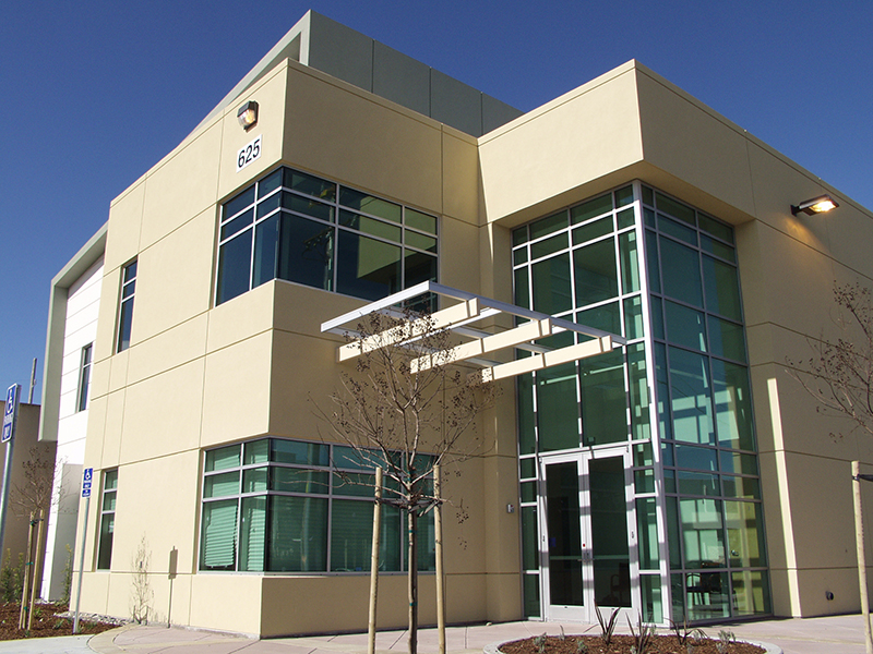 I.B.E.W. Electrical Training Center Gonsalves & StronckGonsalves