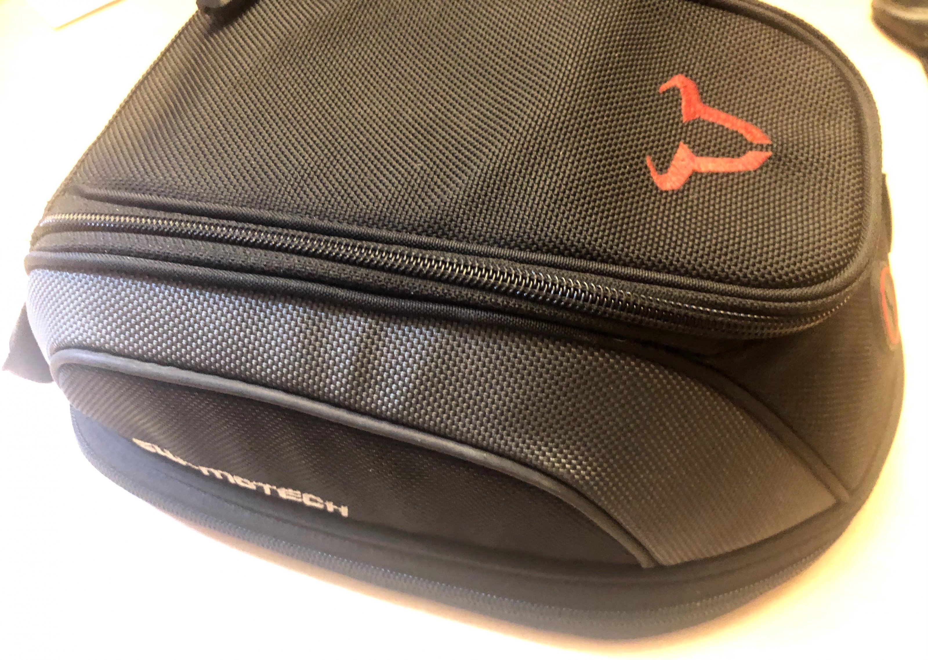 Erledigt Biete SW Motech QuickLock Micro EvoTankrucksack 2,55 Liter