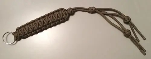 20 DIY Paracord Keychains with Instructions Guide Patterns
